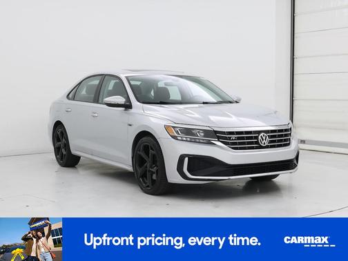 2020 Volkswagen Passat R-Line