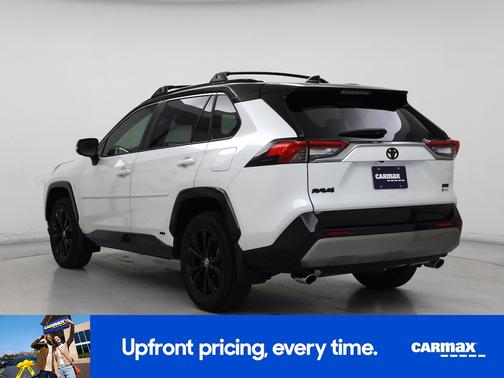 White 2025 Toyota RAV4 Hybrid XSE
