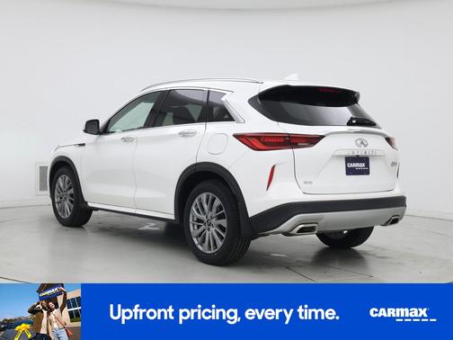 White 2023 INFINITI QX50 Luxe