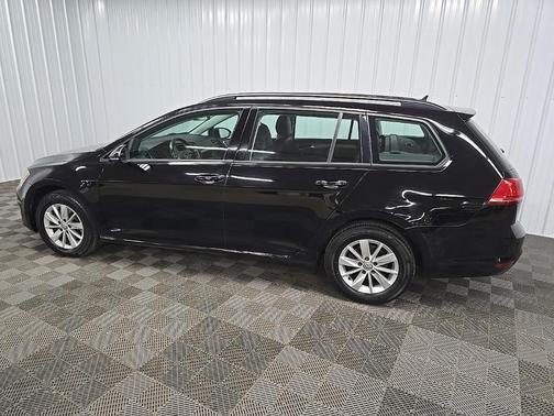 2015 Volkswagen Golf SportWagen S