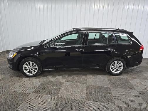 2015 Volkswagen Golf SportWagen S