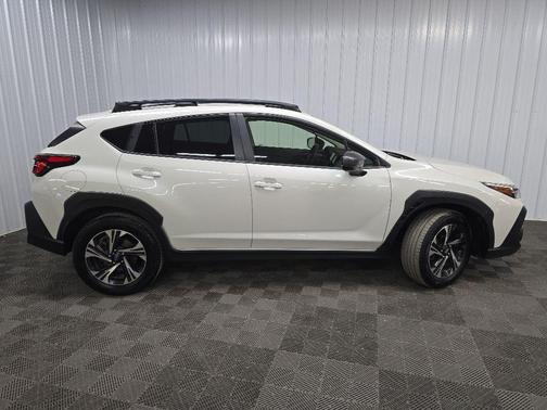 Crystal White Pearl 2024 Subaru Crosstrek Premium
