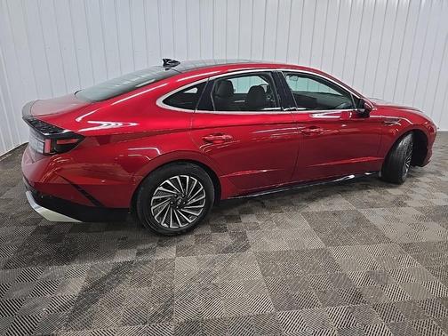2024 Hyundai SONATA Hybrid Limited