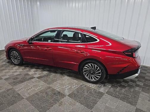2024 Hyundai SONATA Hybrid Limited