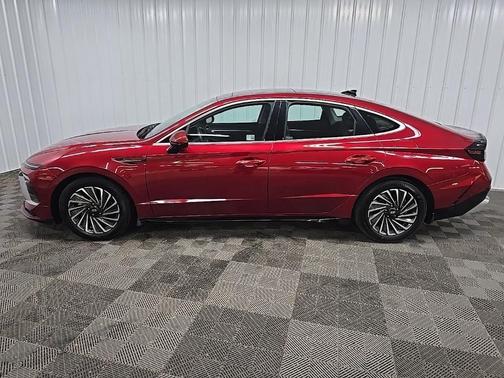 2024 Hyundai SONATA Hybrid Limited