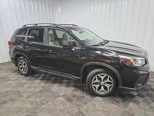 Crystal Black Silica 2020 Subaru Forester Premium