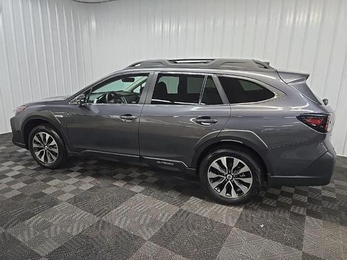 Magnetite Gray Metallic 2024 Subaru Outback Limited
