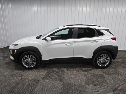 2021 Hyundai KONA SEL Plus
