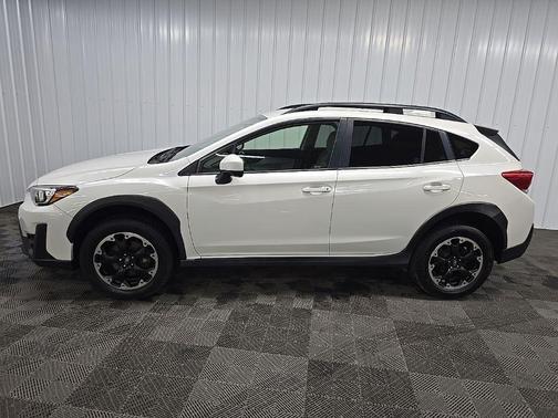 Crystal White Pearl 2021 Subaru Crosstrek Premium