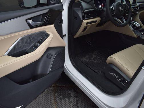2025 Acura MDX Standard