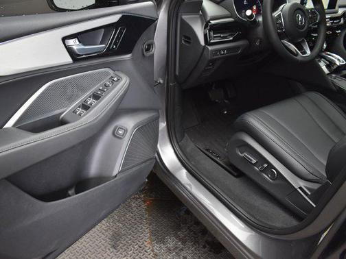 2025 Acura MDX Standard