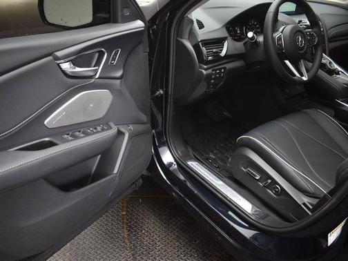 2025 Acura RDX Advance Package