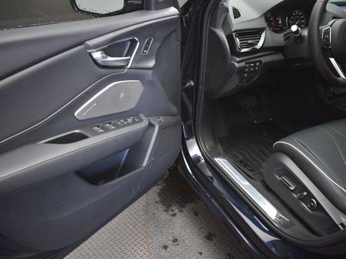 2025 Acura RDX Advance Package