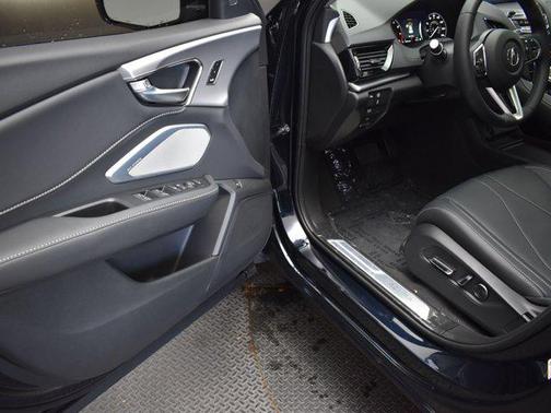 2025 Acura RDX Technology Package