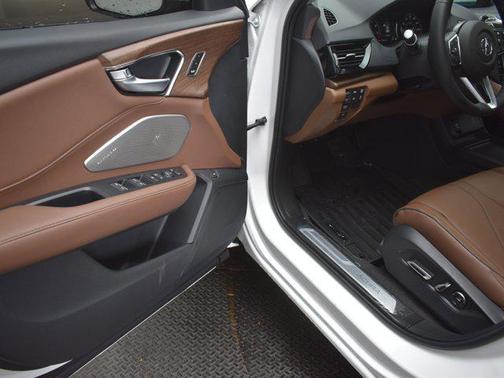2025 Acura RDX Advance Package