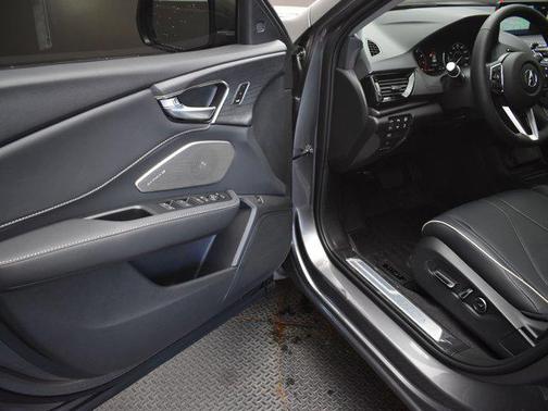 2025 Acura RDX Advance Package