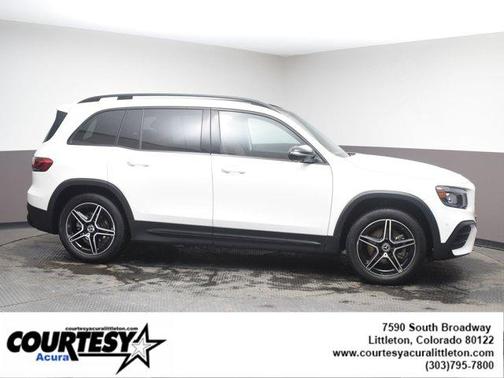 Photo 4 of 47 of 2021 Mercedes-Benz GLB 250 Base 4MATIC