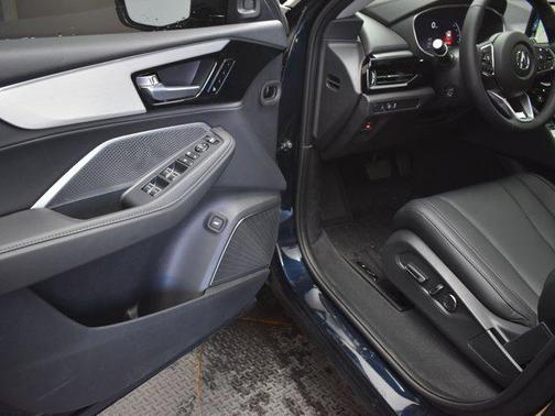 2025 Acura MDX Standard