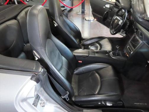 2005 Porsche 911 Carrera Cabriolet