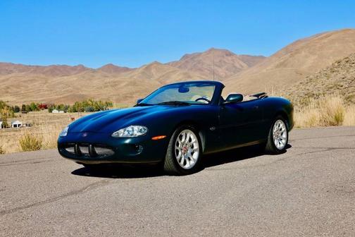 2000 Jaguar XKR Base