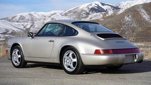 1989 Porsche 911 Carrera 4 AWD 2dr Coupe