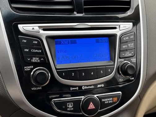 2012 Hyundai Accent GLS