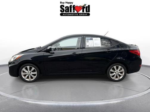 2012 Hyundai Accent GLS