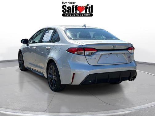 Classic Silver Metallic 2024 Toyota Corolla SE