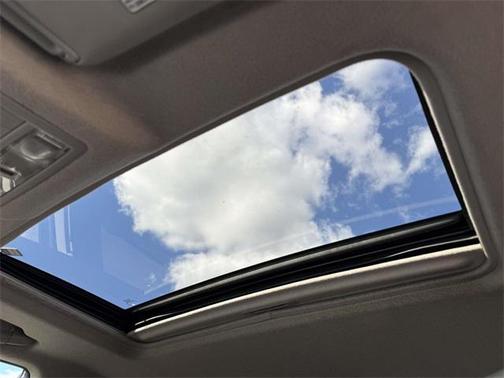 2013 Toyota Highlander SE