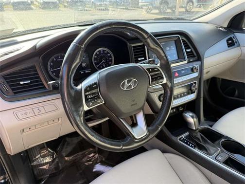 2019 Hyundai SONATA SEL