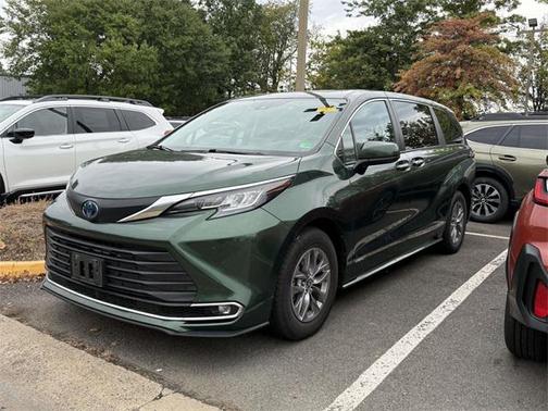 2021 Toyota Sienna XLE 7 Passenger