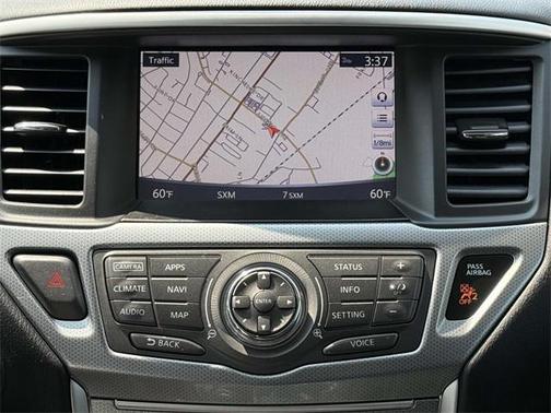 2017 Nissan Pathfinder SL