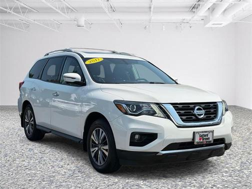 2017 Nissan Pathfinder SL