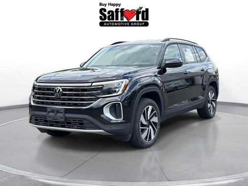 Deep Black Pearl 2024 Volkswagen Atlas 2.0T SE w/Technology 4MOTION