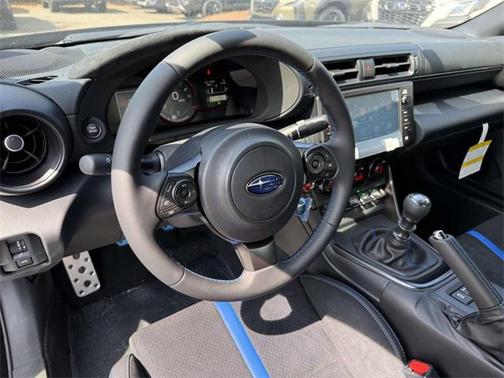 2025 Subaru BRZ tS