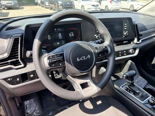 Fusion Black 2024 Kia Sportage LX