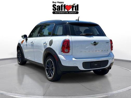 Light White 2015 MINI Countryman Cooper