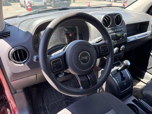 Deep Cherry Red Crystal Pearlcoat 2016 Jeep Compass Sport