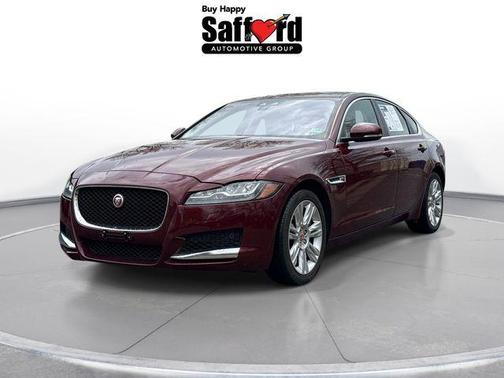 Red 2017 Jaguar XF 35t Premium