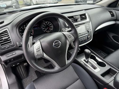 2017 Nissan Altima 2.5 SR