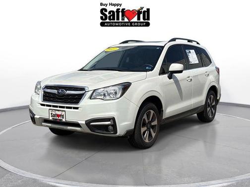 Crystal White Pearl 2017 Subaru Forester 2.5i Limited
