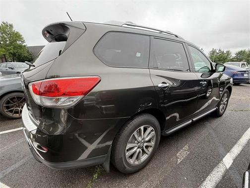 2015 Nissan Pathfinder SV