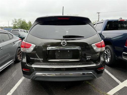 2015 Nissan Pathfinder SV