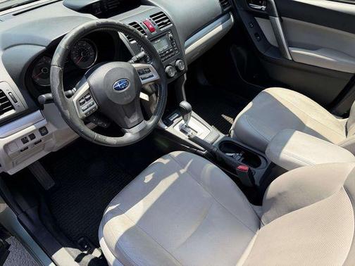 Jasmine Green Metallic 2015 Subaru Forester 2.5i Limited