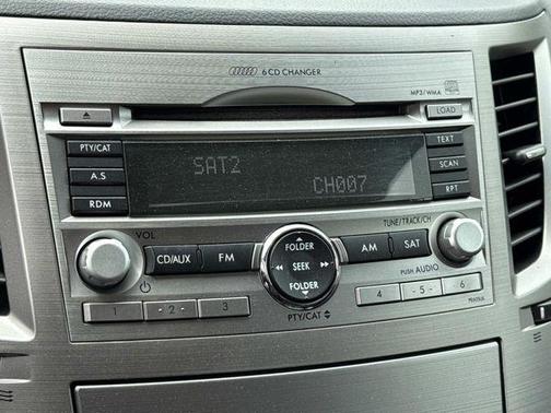 Steel Silver Metallic 2011 Subaru Outback 2.5 i Premium