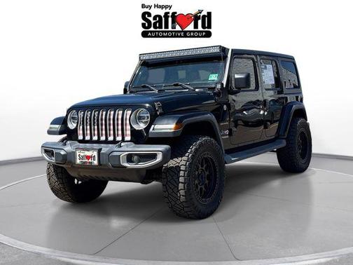 Black Clearcoat 2018 Jeep Wrangler Unlimited Sahara
