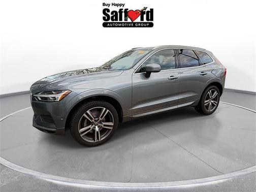 2018 Volvo XC60 T5 Momentum