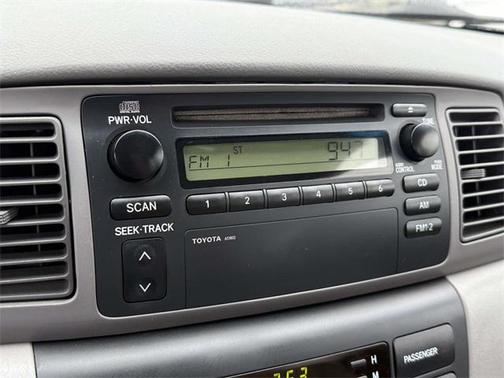 2003 Toyota Corolla LE