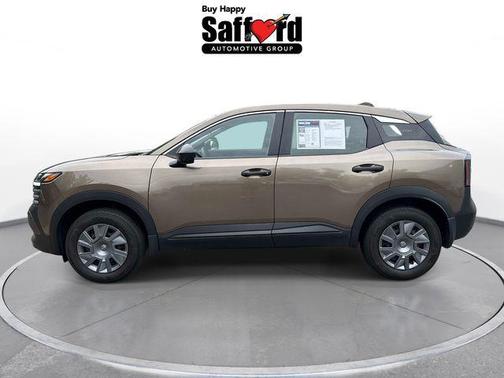 Canyon Bronze Metallic 2025 Nissan Kicks S