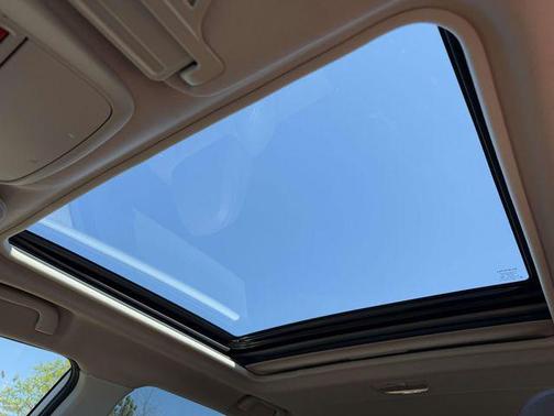 Crystal White Pearl 2021 Subaru Forester Touring